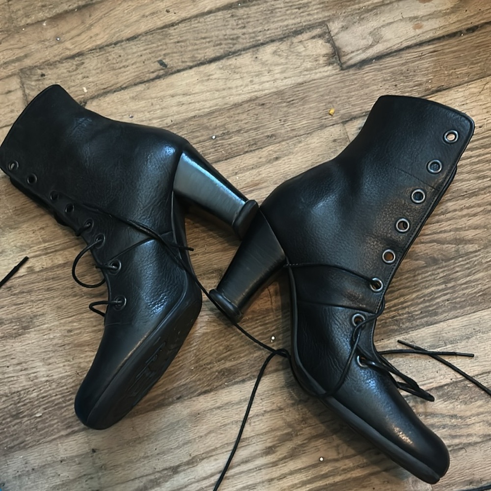 Fluevog Soprano Angela booties 11 - Picture 2 of 7